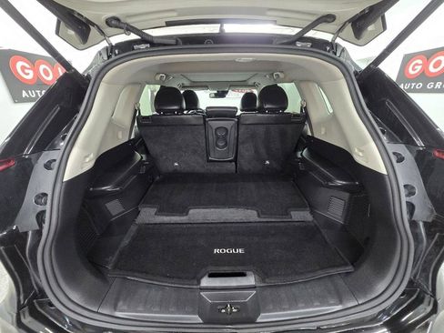 Used 2017 Nissan Rogue SL w/ SL Premium Package FWD image 16