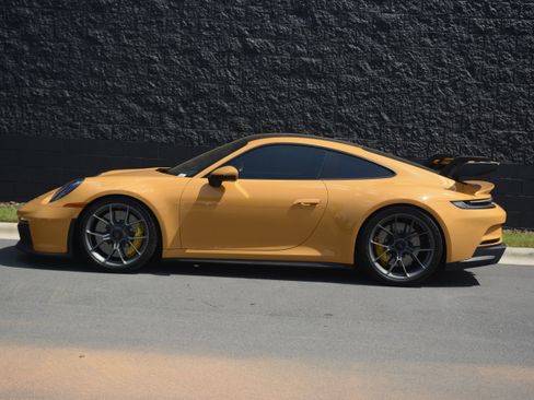 Certified 2022 Porsche 911 GT3 RWD image 2