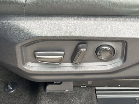 Used 2024 Toyota Tundra Limited image 28