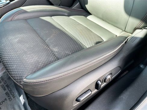 Used 2023 Chevrolet TrailBlazer RS image 18