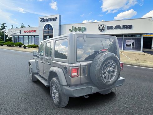 Certified 2025 Jeep Wrangler Unlimited Sport AWD/4WD image 3