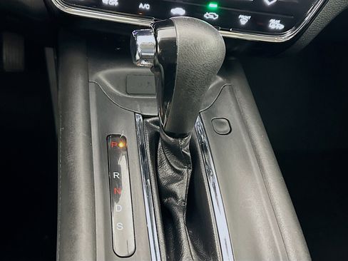 Used 2018 Honda HR-V EX image 23