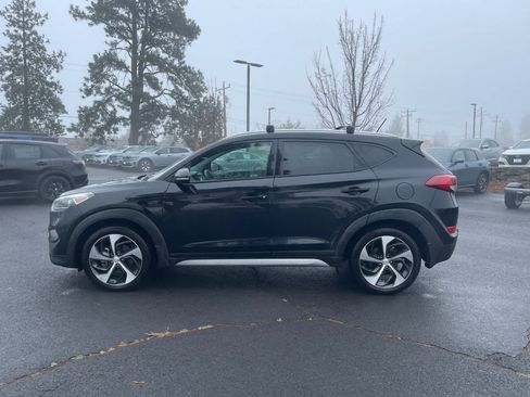Used 2017 Hyundai Tucson Sport image 2
