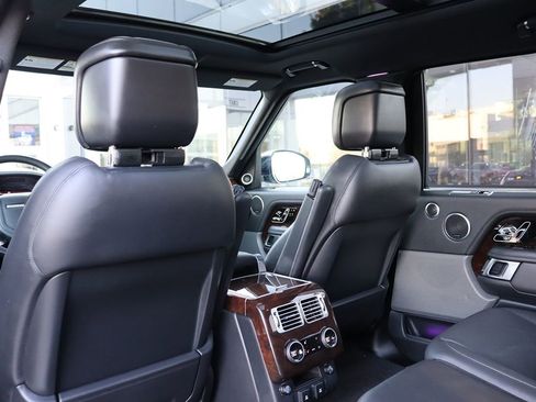 Used 2020 Land Rover Range Rover Long Wheelbase HSE image 39