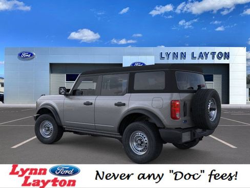 New 2025 Ford Bronco 4-Door image 4