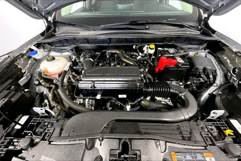 Certified 2024 Ford Escape Active w/ Cold Weather Package FWD image 9