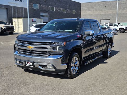 Used 2021 Chevrolet Silverado 1500 LTZ w/ LTZ Premium Package AWD/4WD image 8