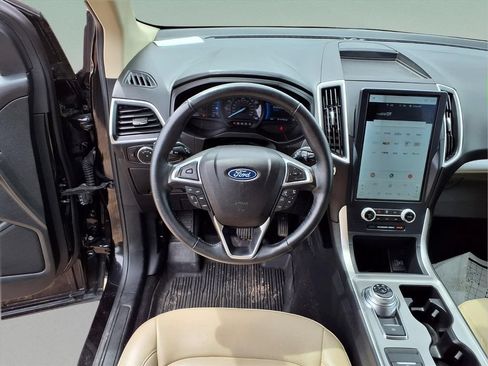 Used 2023 Ford Edge SEL AWD/4WD image 9
