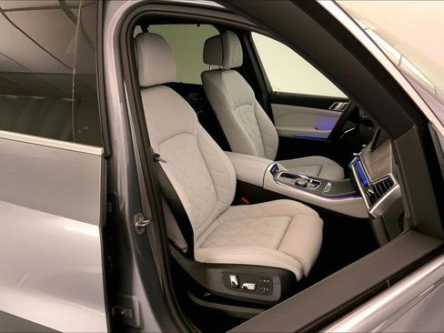 New 2026 BMW X5 xDrive40i w/ Premium Package image 7
