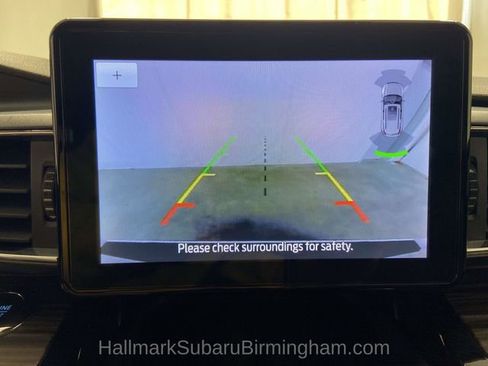 Used 2023 Ford Explorer Limited image 18