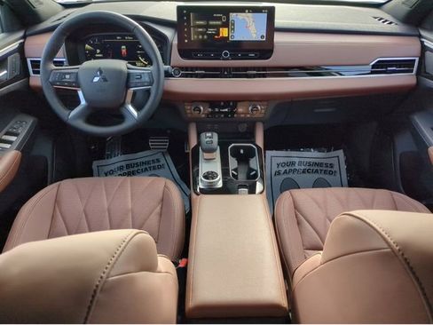 New 2026 Mitsubishi Outlander SEL FWD image 16