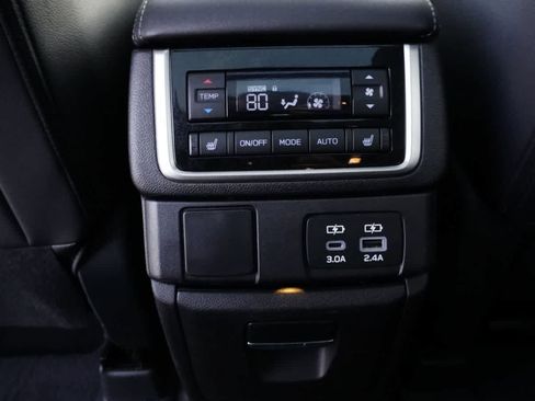 Certified 2023 Subaru Ascent Limited w/ Technology Package image 21