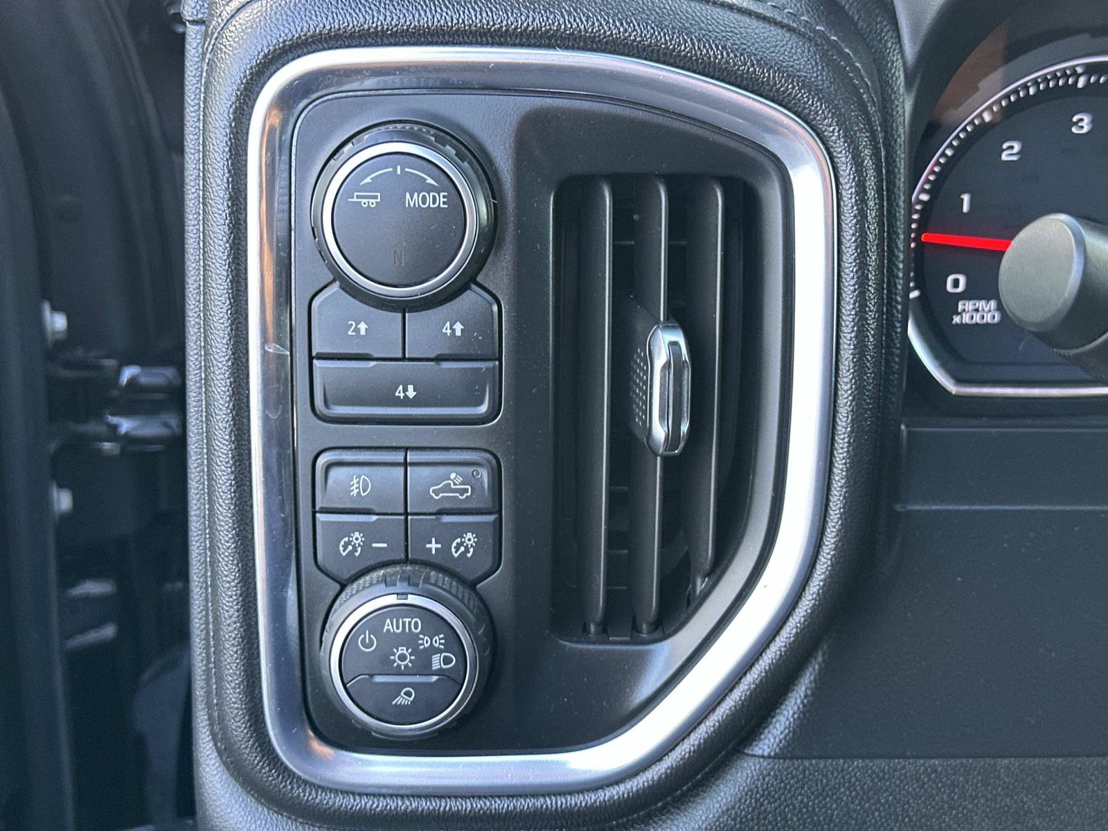 Used 2020 Chevrolet Silverado 2500 LT w/ All Star Edition AWD/4WD image 24