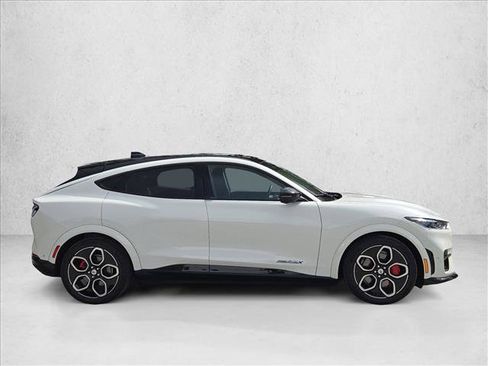 Certified 2022 Ford Mustang Mach-E GT AWD/4WD image 4