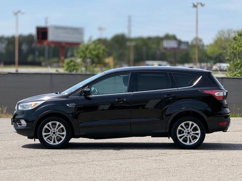 Used 2017 Ford Escape SE AWD/4WD image 8