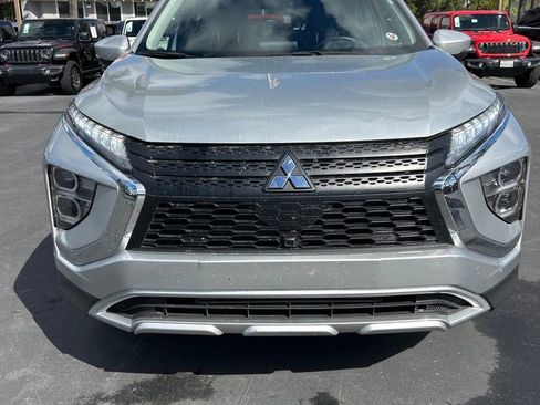 Used 2025 Mitsubishi Eclipse Cross SE image 2
