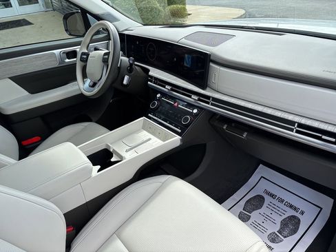 Certified 2025 Hyundai Santa Fe Calligraphy image 16