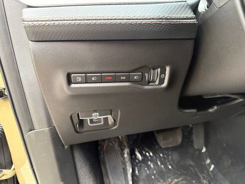New 2026 Jeep Cherokee Overland AWD/4WD image 10