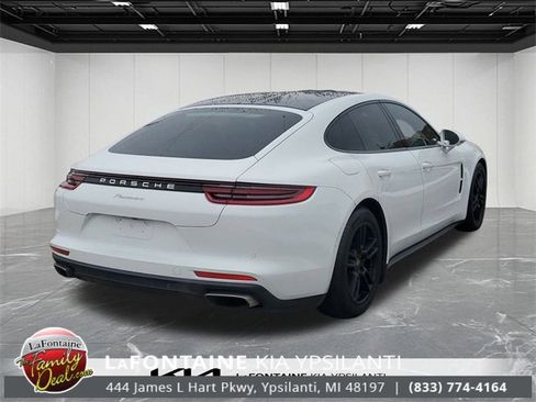 Used 2018 Porsche Panamera 4 image 4