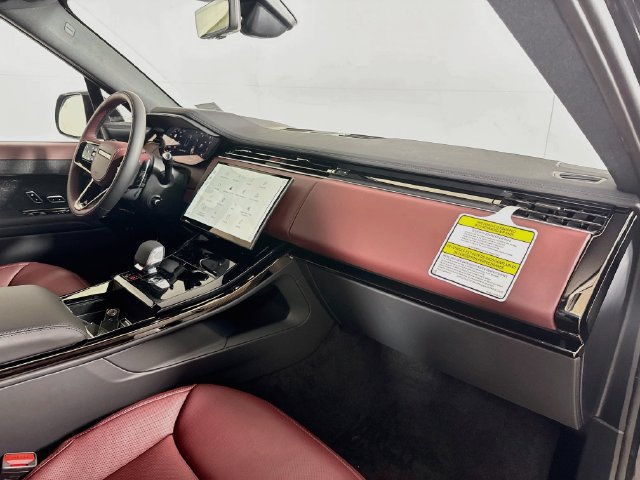 New 2027 Land Rover Range Rover Sport Dynamic SE AWD/4WD image 31