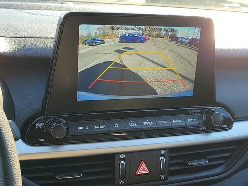 Used 2019 Kia Forte LXS image 17