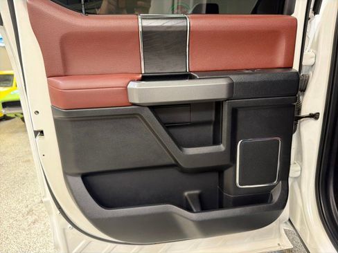 Used 2019 Ford F250 Platinum w/ Platinum Ultimate Package image 27