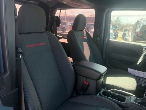 New 2026 Jeep Wrangler Rubicon w/ Xtreme 35 Tire Package AWD/4WD image 25