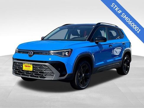 New 2025 Volkswagen Taos SE AWD/4WD image 2