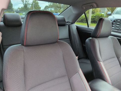 Used 2017 Toyota Camry SE FWD image 7
