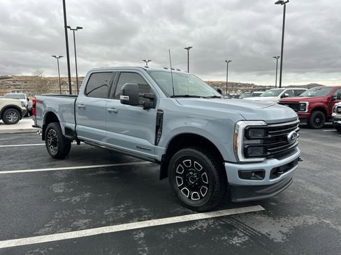 Certified 2025 Ford F350 Platinum image 4