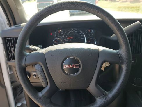 Used 2023 GMC Savana 2500 w/ Driver Convenience Package image 15