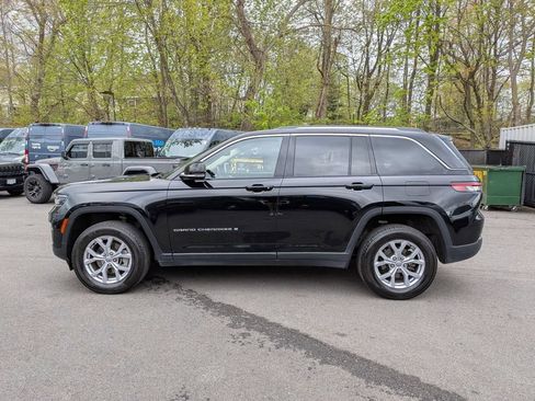 Certified 2022 Jeep Grand Cherokee Limited AWD/4WD image 9