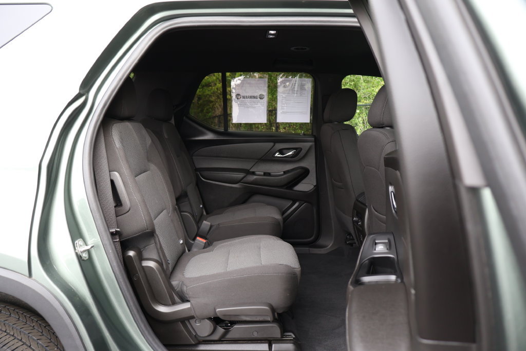 Certified 2023 Chevrolet Traverse LT FWD image 48