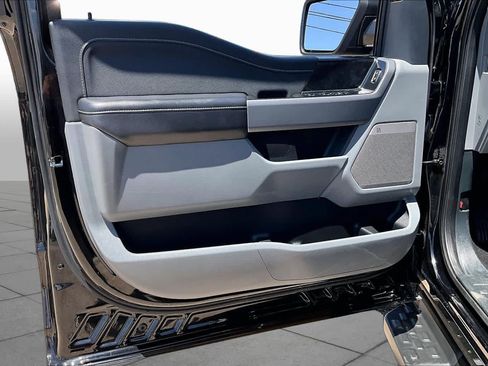 Used 2025 Ford F150 Lightning Flash AWD/4WD image 20