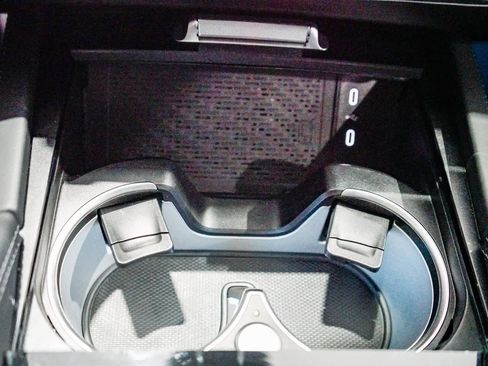 Used 2025 Mercedes-Benz Maybach GLS 600 Maybach GLS 600 image 22