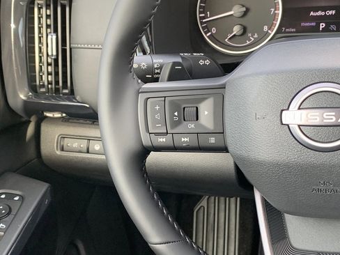 New 2026 Nissan Pathfinder SV image 10