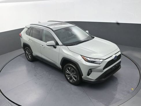 Certified 2023 Toyota RAV4 XLE Premium AWD/4WD image 23