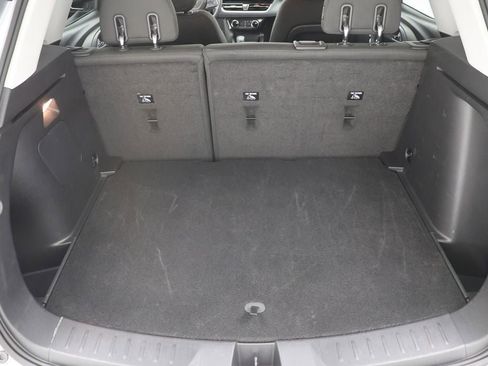 Used 2025 Chevrolet TrailBlazer LT image 27