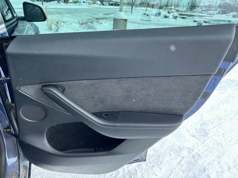 Used 2023 Tesla Model Y Long Range image 27