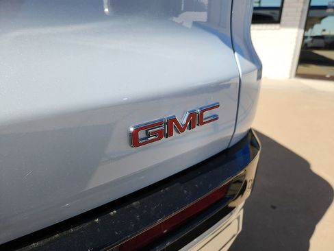 New 2026 GMC Acadia Denali w/ Super Cruise Package FWD image 13