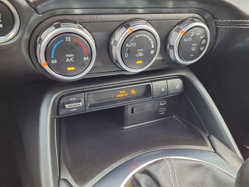 Used 2025 MAZDA MX-5 Miata RF Grand Touring image 13