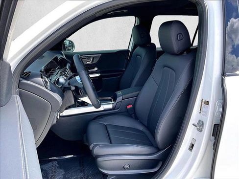 New 2026 Mercedes-Benz GLB 250 image 11