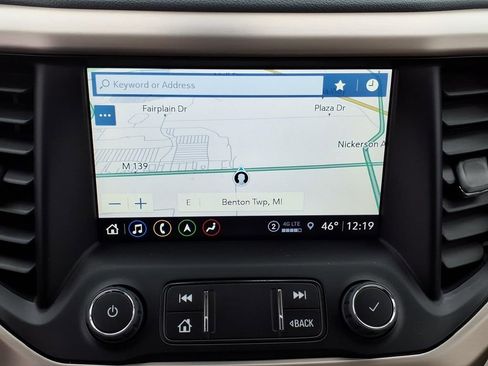 Certified 2023 GMC Acadia Denali w/ Denali Ultimate Package image 11