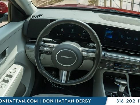Used 2024 Hyundai Kona SEL FWD image 5
