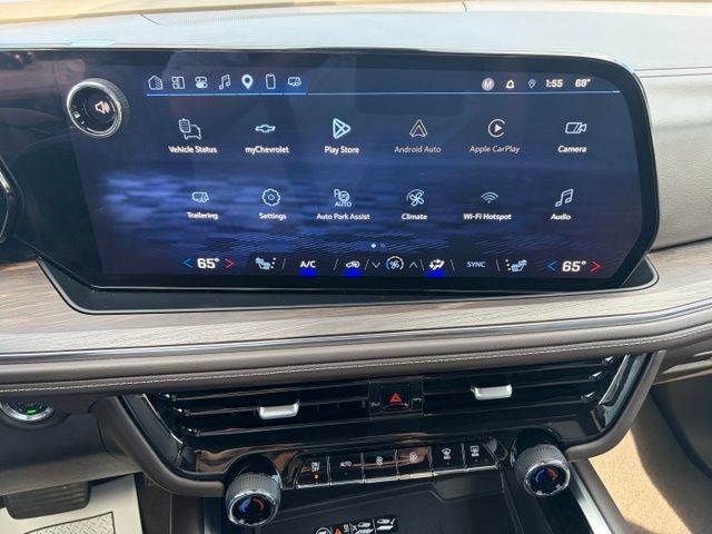 Used 2025 Chevrolet Suburban Z71 w/ Z71 Off-Road Package AWD/4WD image 26