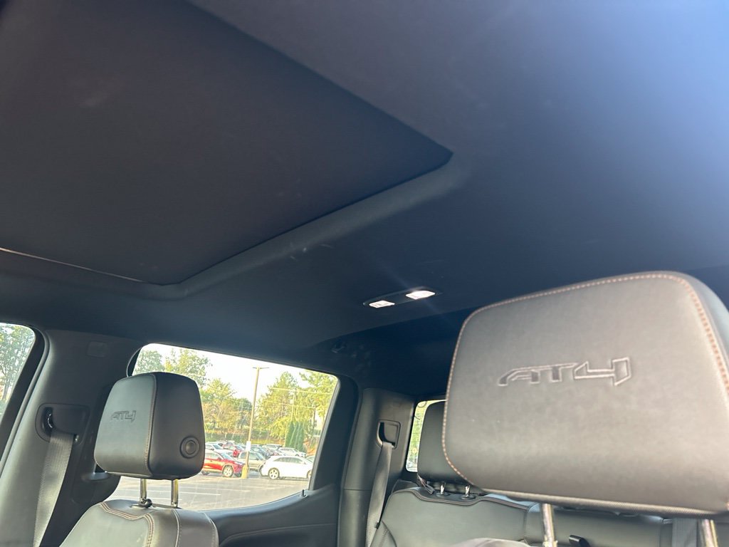 Used 2021 GMC Sierra 1500 AT4 w/ AT4 Value Package AWD/4WD image 7