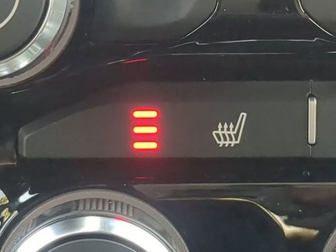 New 2026 RAM 1500 4x4 Crew Cab image 25