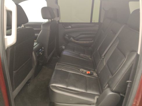 Used 2016 Chevrolet Suburban LT RWD image 18