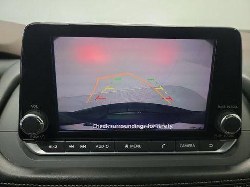 Used 2023 Nissan Rogue SV AWD/4WD image 23