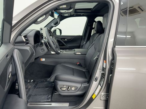 New 2026 Lexus LX 600 4WD w/ Premium Package image 5